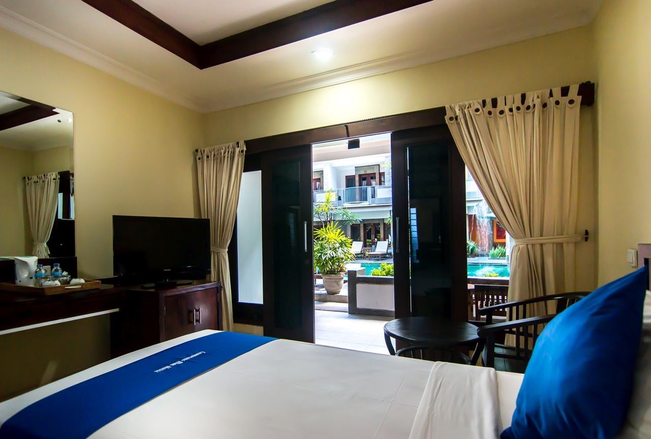 rooms-deluxe-pool-access