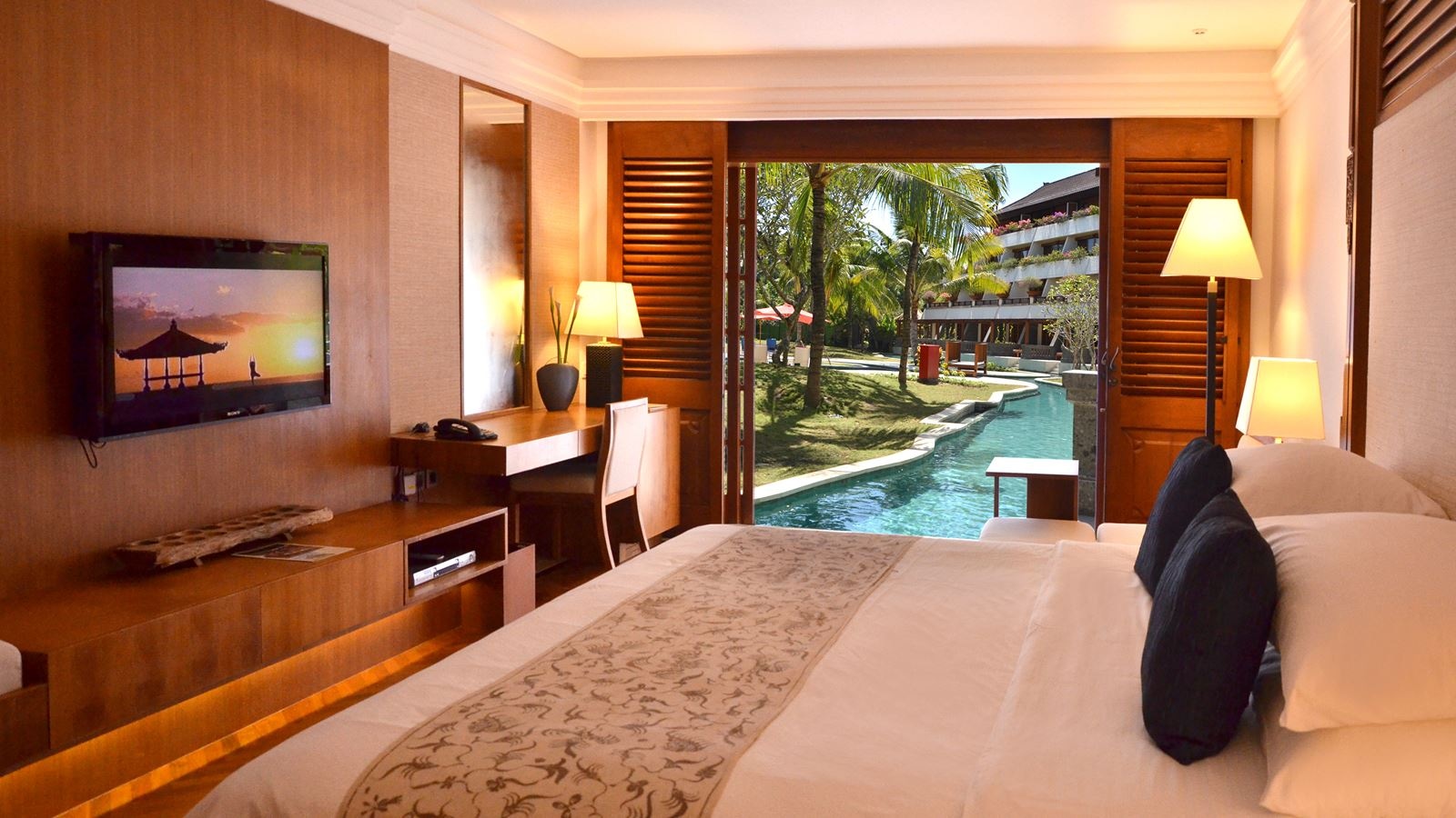 rooms-palace-club-lagoon-room