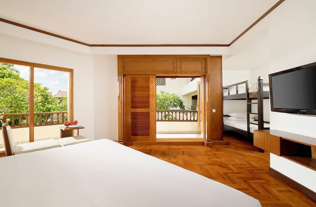 rooms-family-room-with-bunkbed