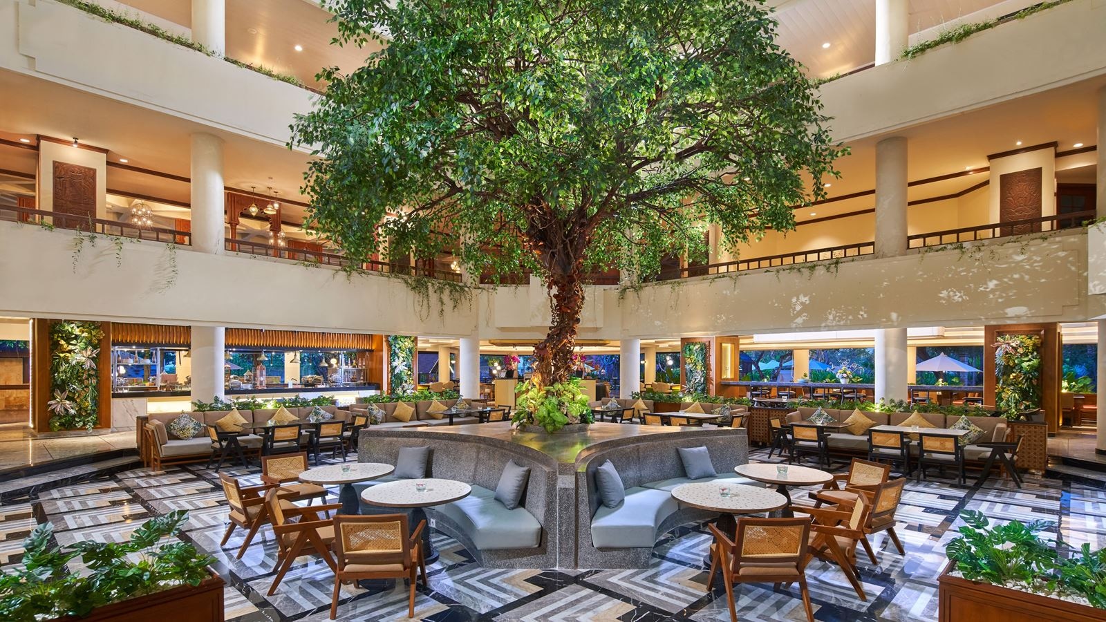 restaurants-grand-cafe