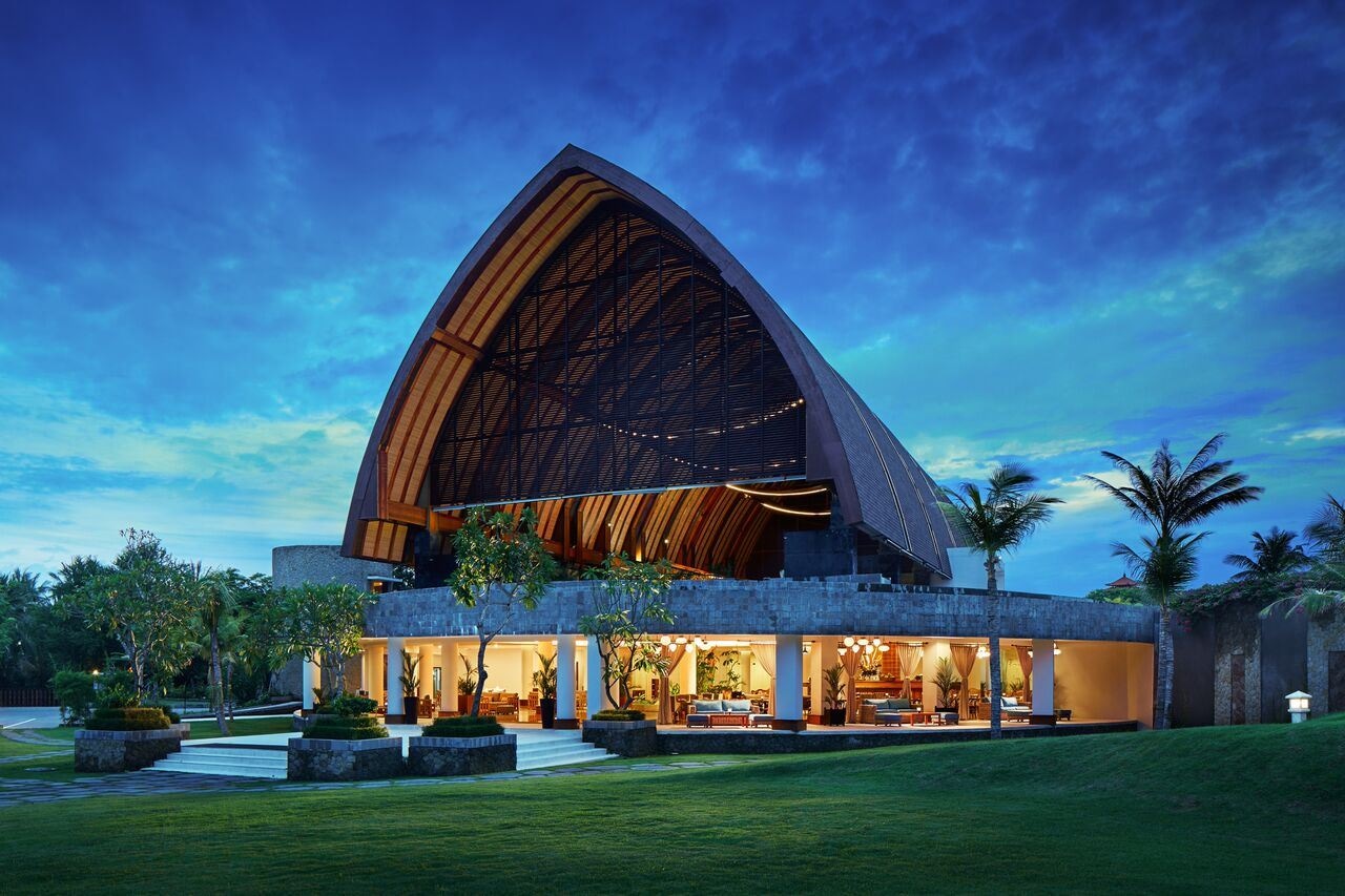 bars-jajan-by-the-sea