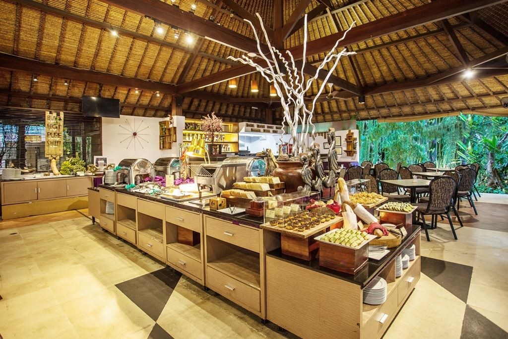 restaurants-lotus-pond-restaurant