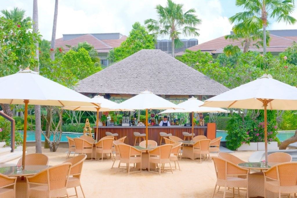 restaurants-jejala-pool-bar