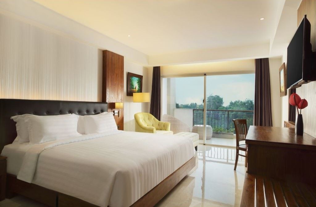 rooms-deluxe-river-view-with-balcony