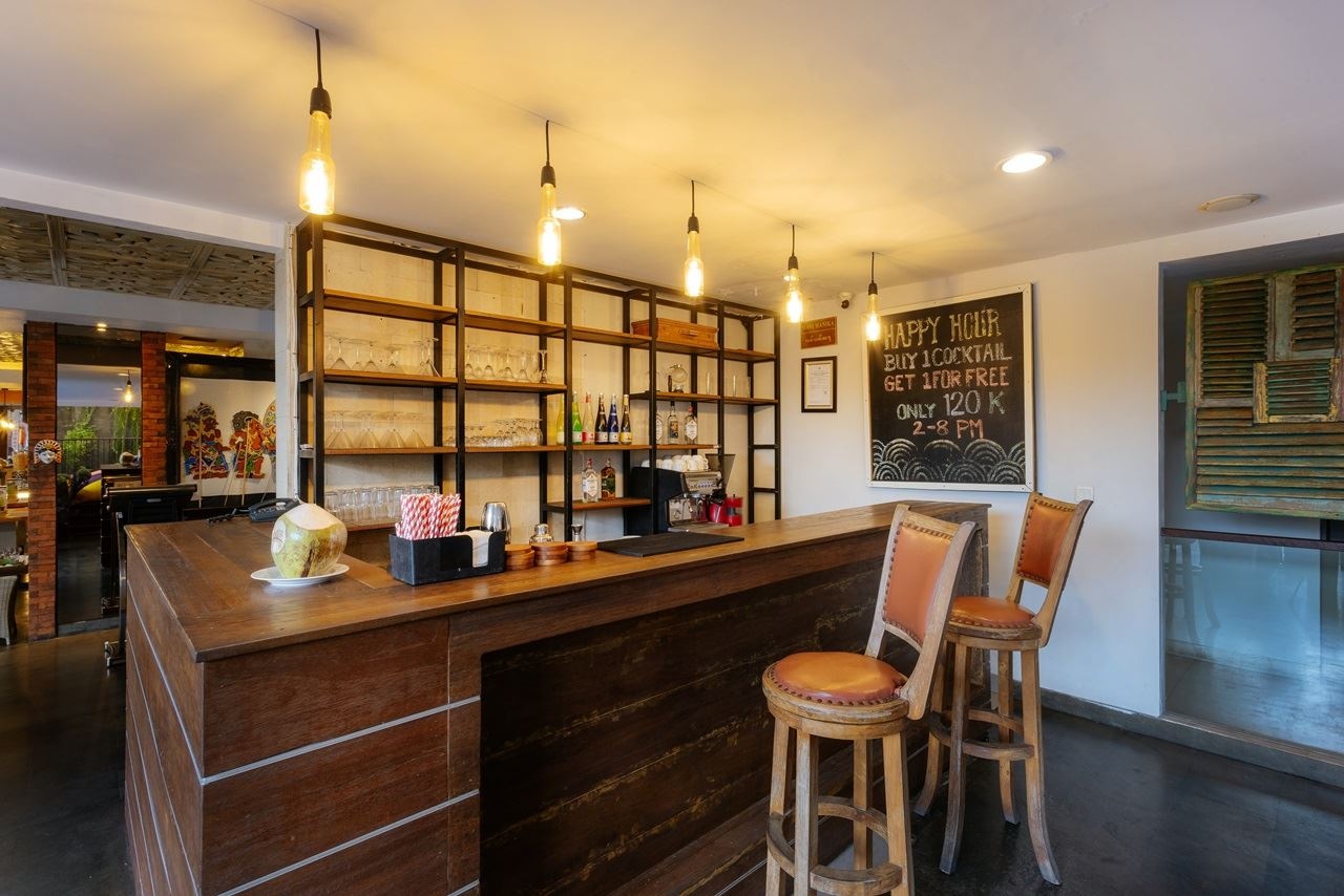bars-manimanika-restaurant-and-bar