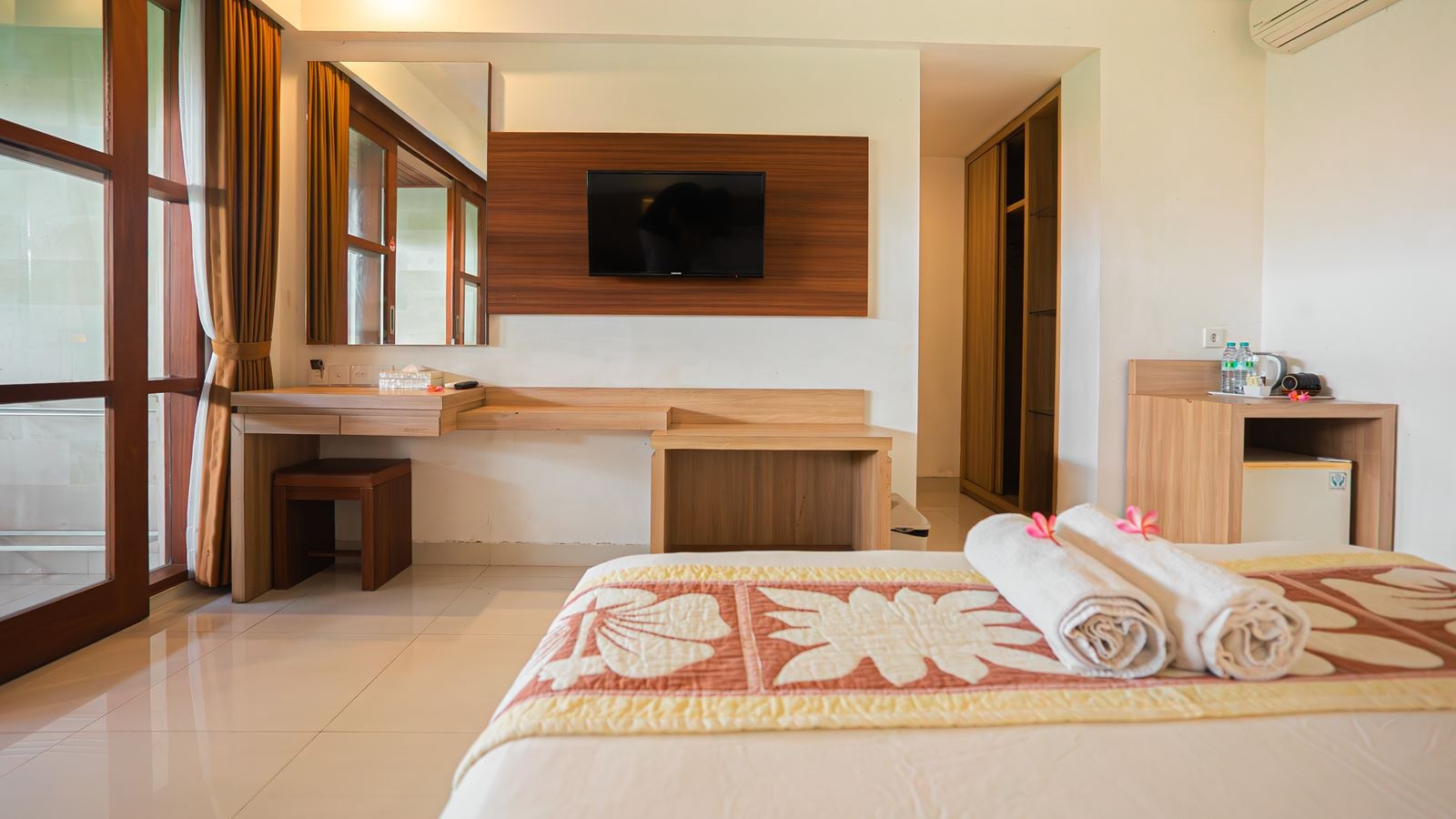 rooms-deluxe-garden-view