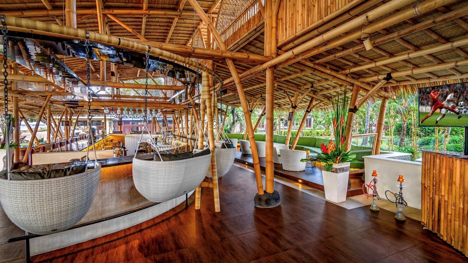 restaurants-bamboo-beach-bar--lounge
