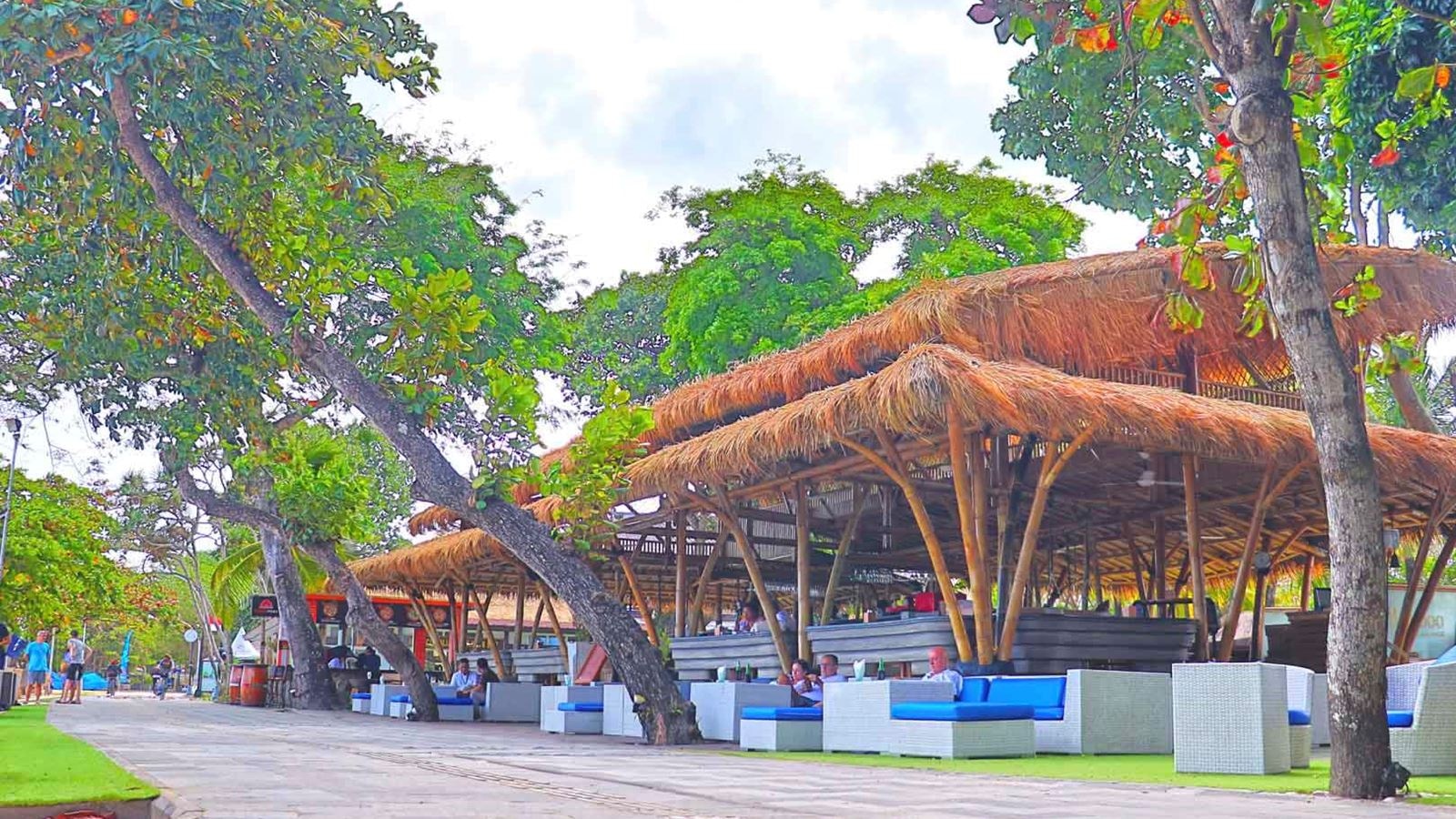 bars-bamboo-bar-and-lounge