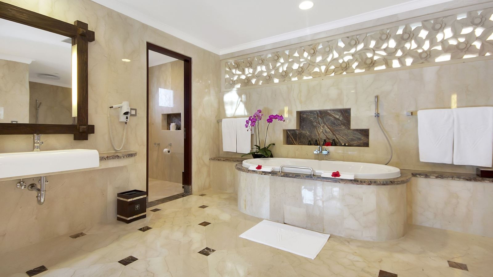 rooms-one-bedroom-pool-villa--deluxe-terrace-villa-