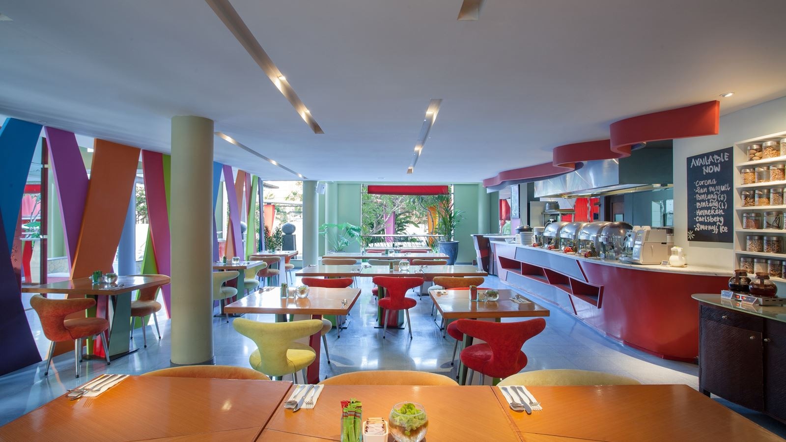 restaurants-colours-cafe