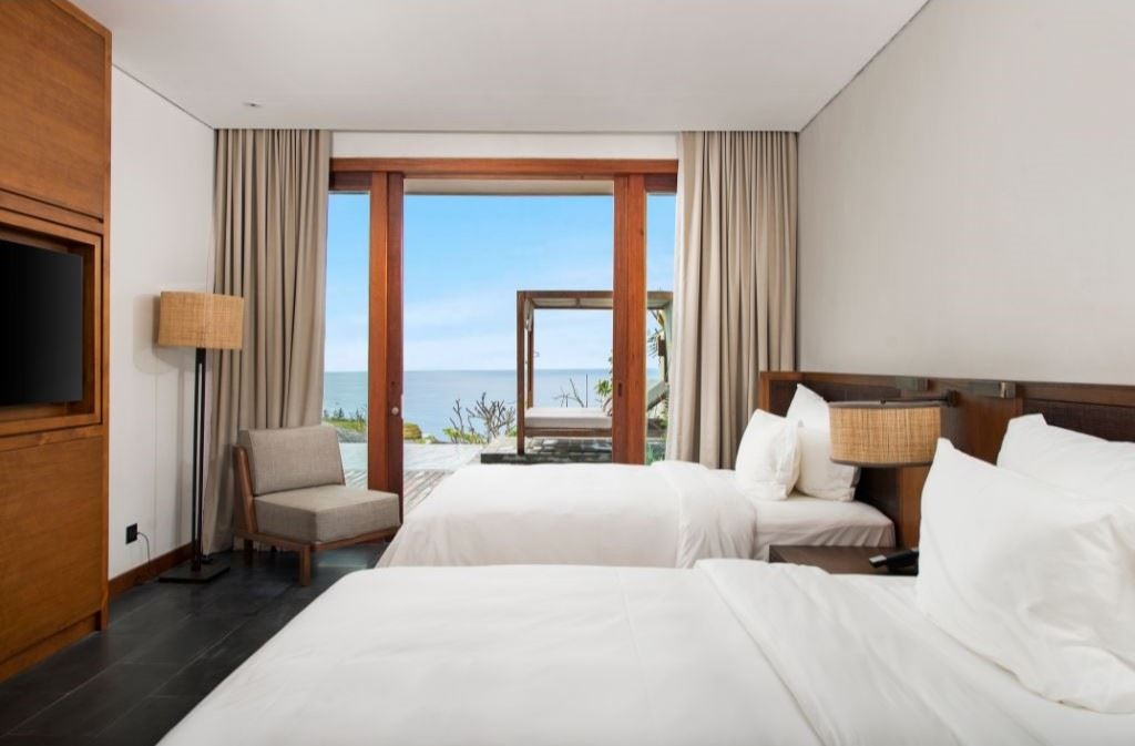 rooms-cliff-pool-villa-three-bedroom