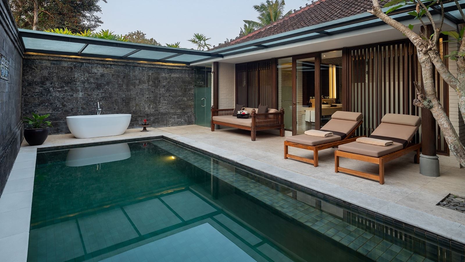 rooms-two-bedroom-club-family-pool-villa