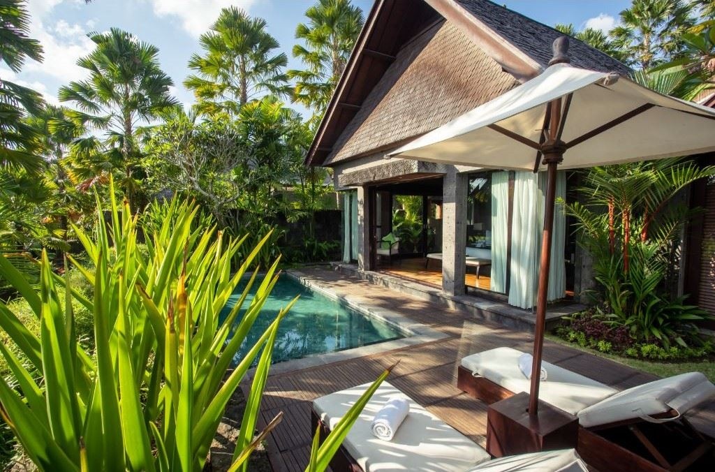 rooms-one-bedroom-garden-pool-villa