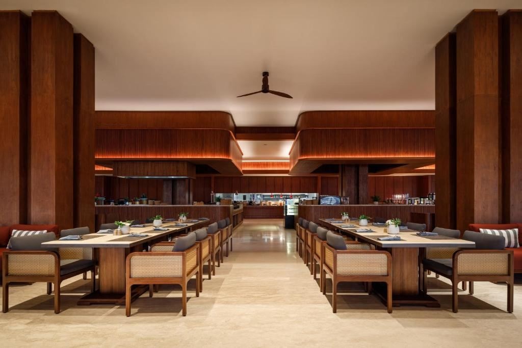 restaurants-restaurants