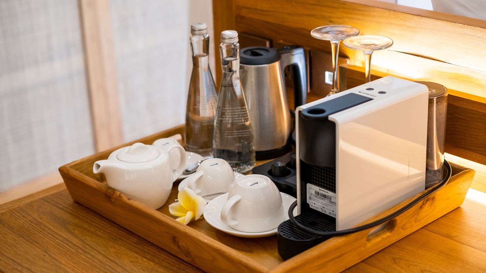 rooms-deluxe-suite-with-privare-hot-tub