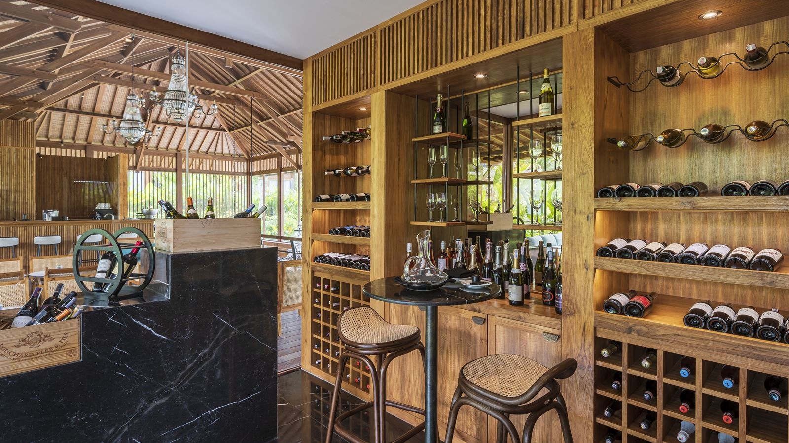 restaurants-kelapa-pool-and-bar-restaurant