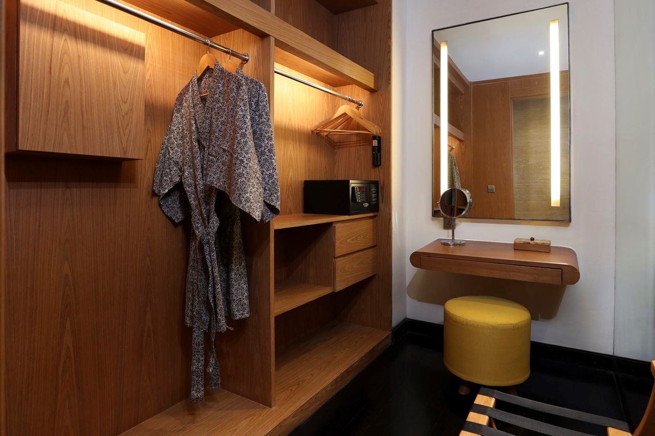 rooms-seminyak-suite