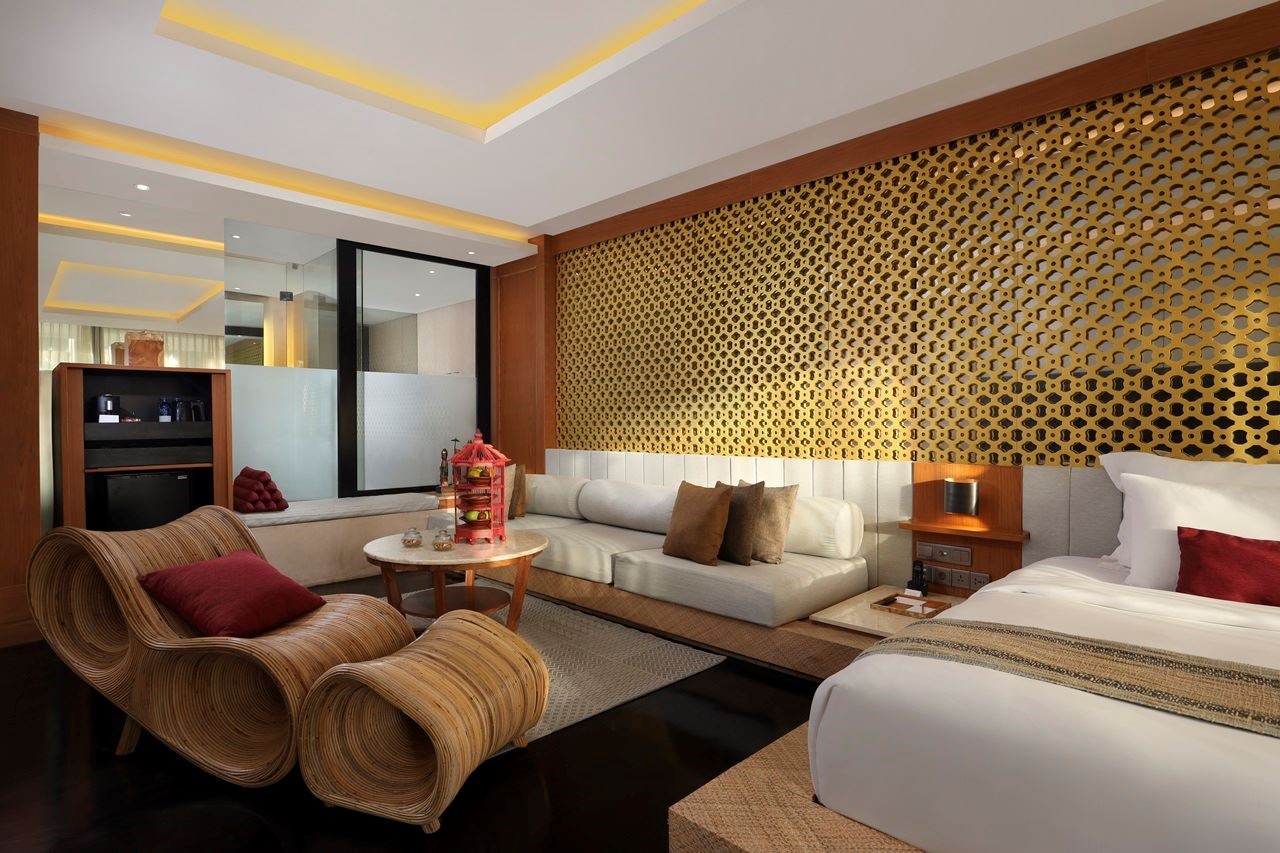 rooms-seminyak-pool-suite