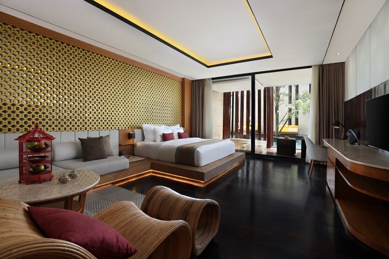 rooms-seminyak-pool-suite