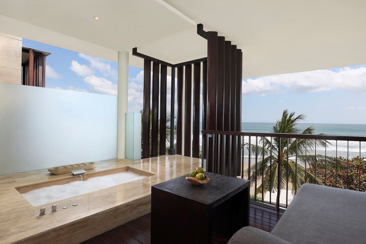 rooms-seminyak-ocean-suite