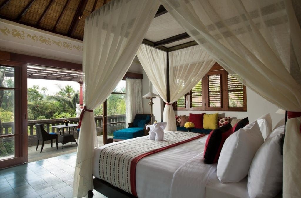 rooms-1-bedroom-pool-villa-with-garden-view