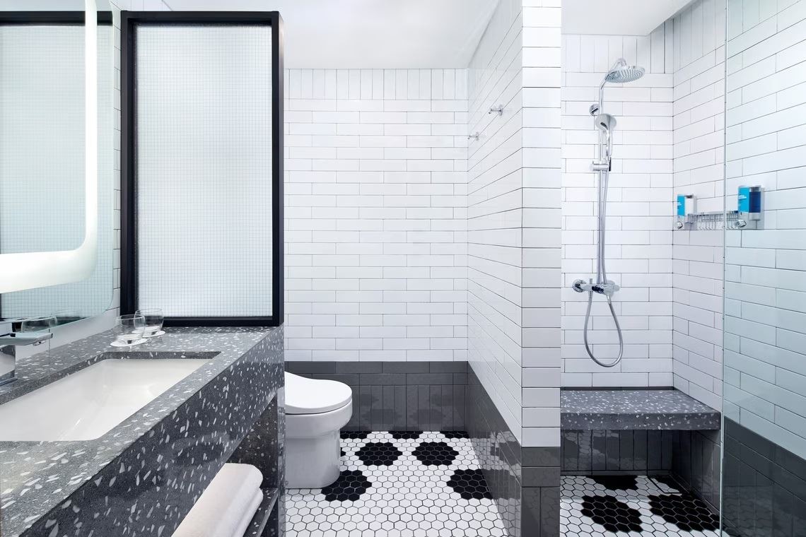 rooms-aloft-room-balcony