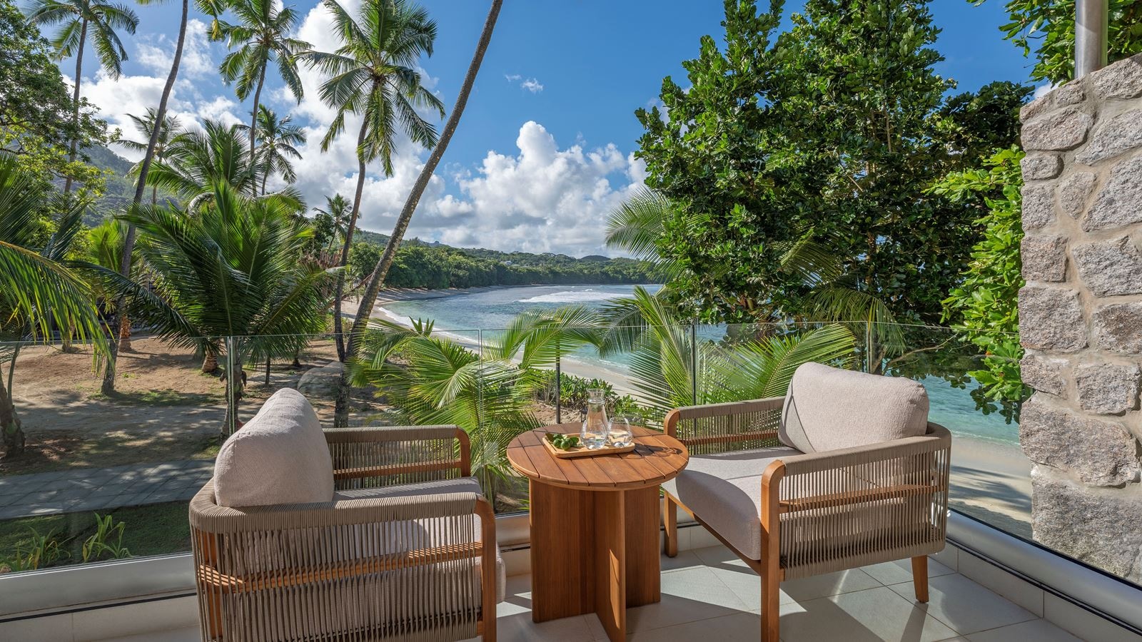 rooms-ocean-view-suite