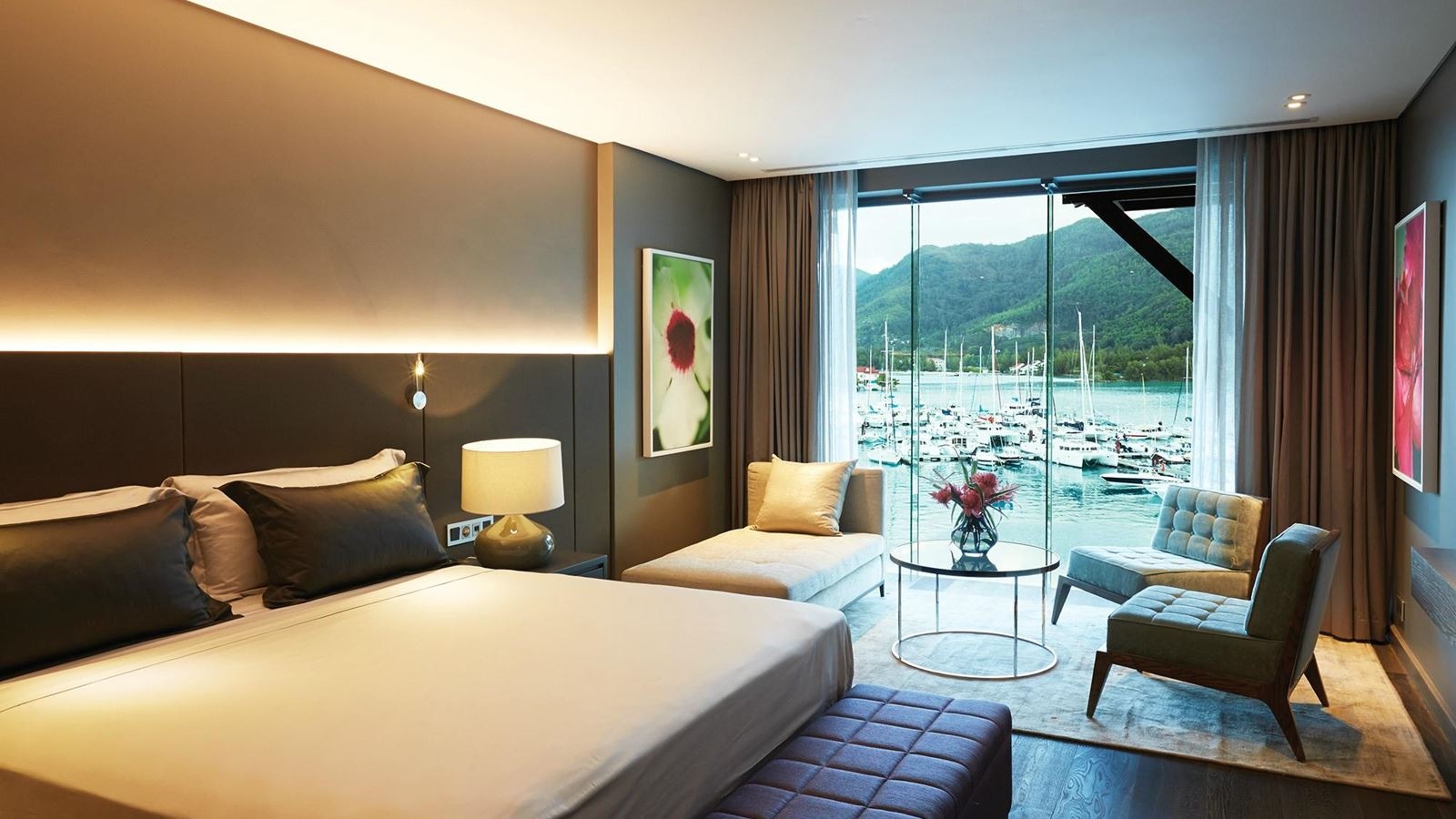 rooms-deluxe--marina-view-room