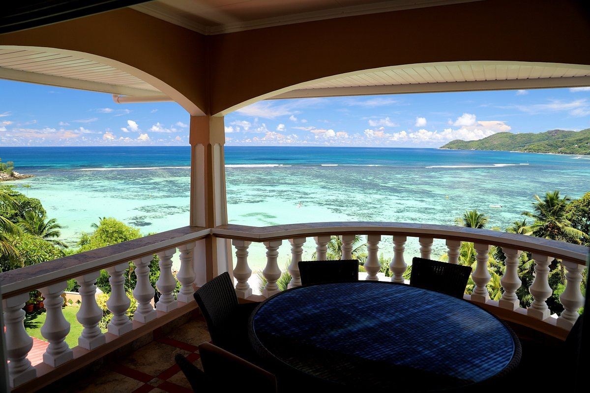 rooms-one-bedroom-apartment-with-sea-view