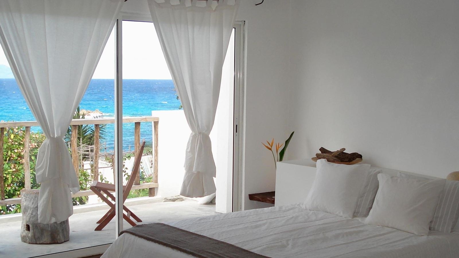 rooms-secret-garden--standard-garden-view-rooms