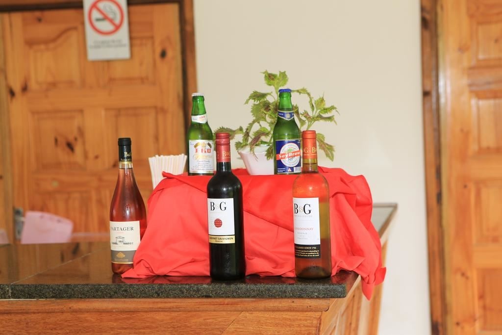 restaurants-restaurant