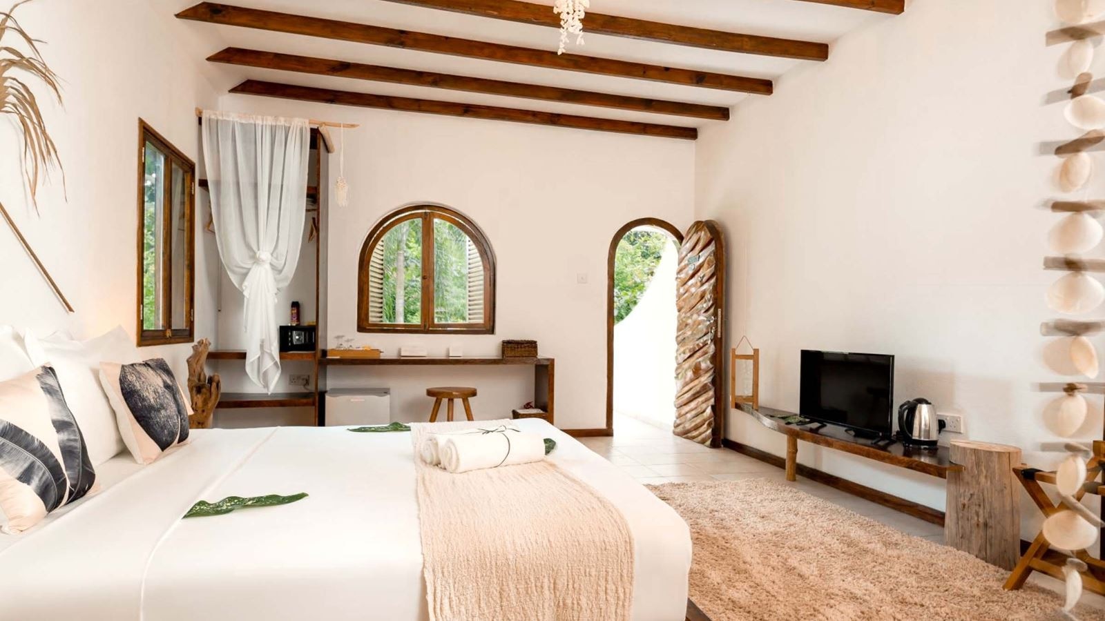 rooms-eden-garden--superior-room