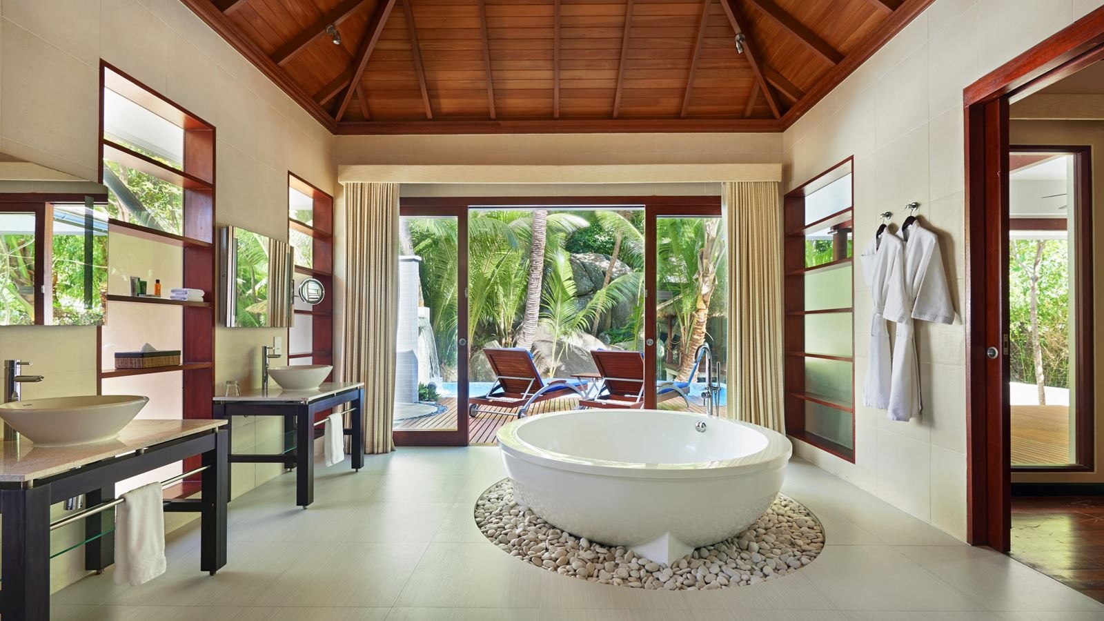 rooms-king-sanctuary-pool-villa