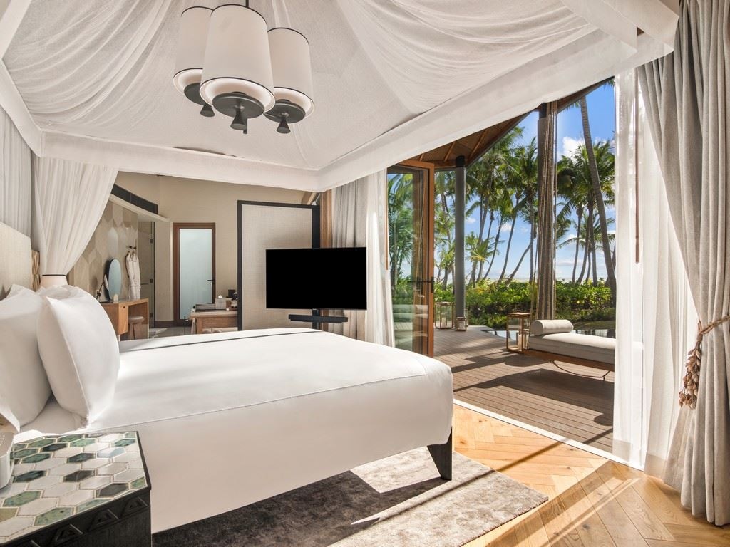 rooms-kingfish-pool-villa