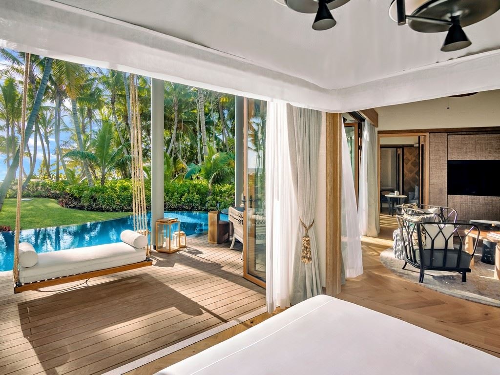 rooms-eagle-ray-pool-villa