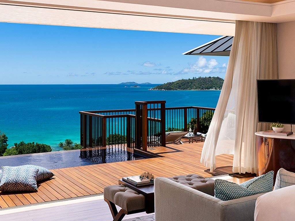 rooms-grand-panoramic-pool-villa