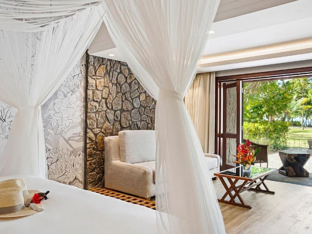 rooms-the-picault-suite