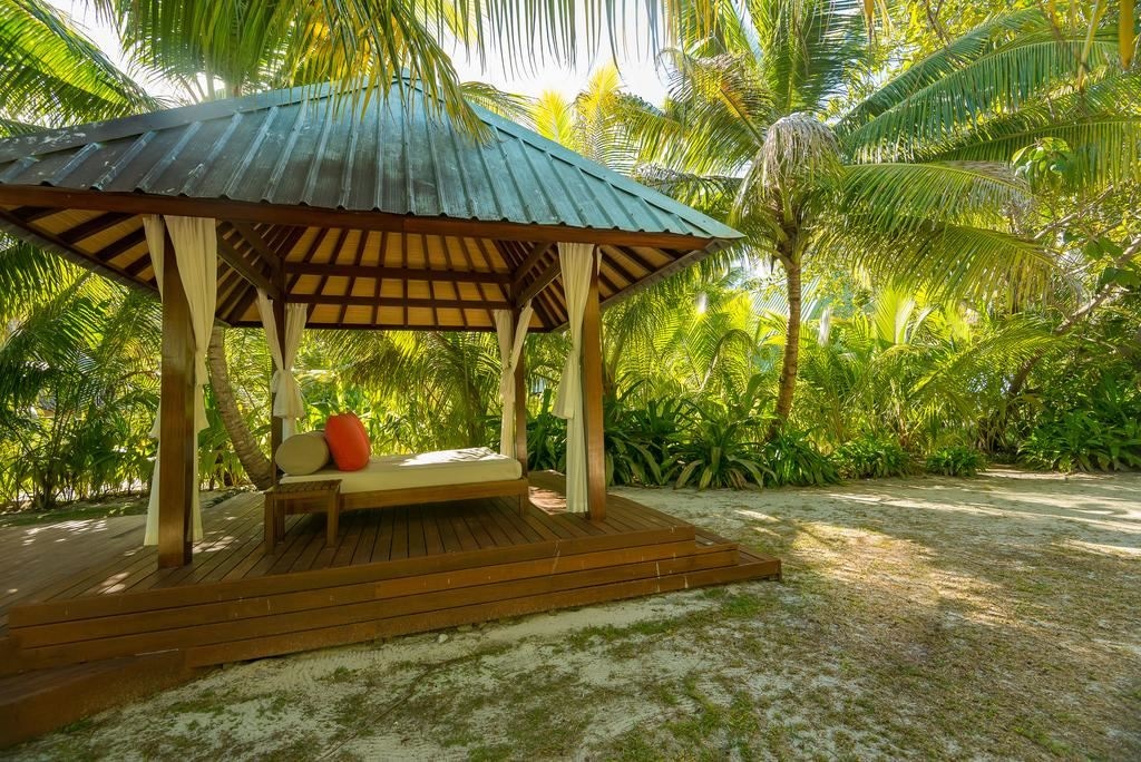 rooms-beachfront-spa-cottage