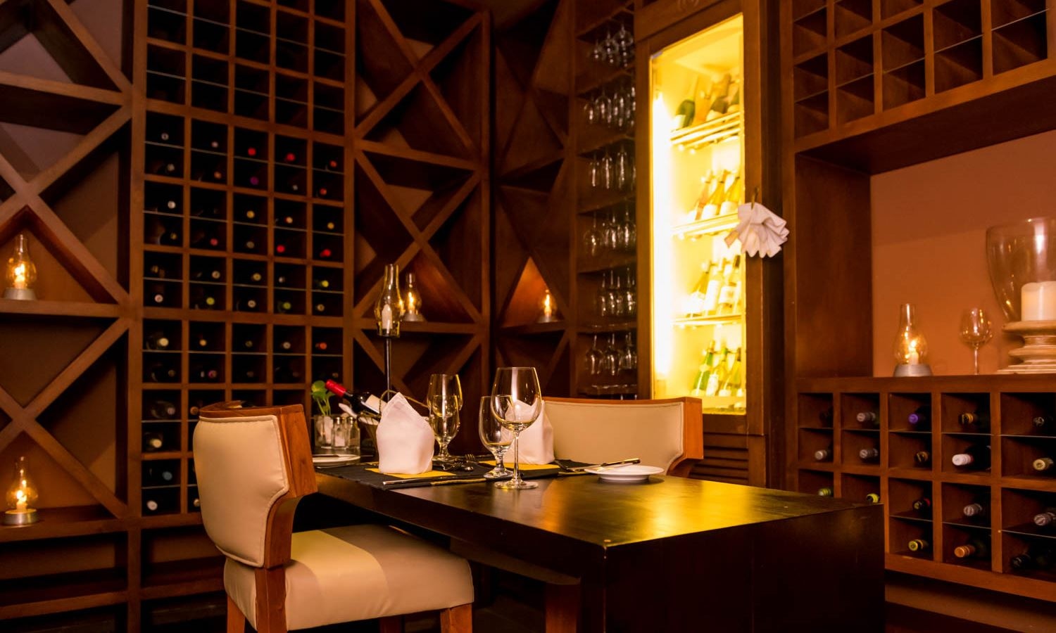 restaurants-the-nautilus