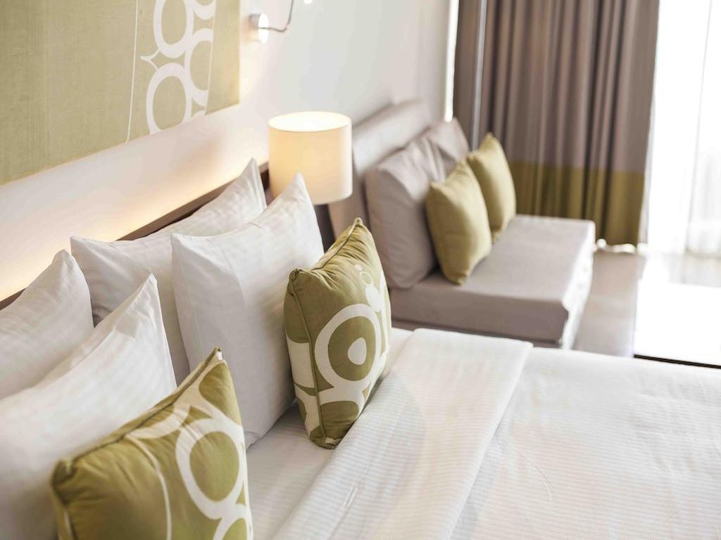 rooms-premium-deluxe-room