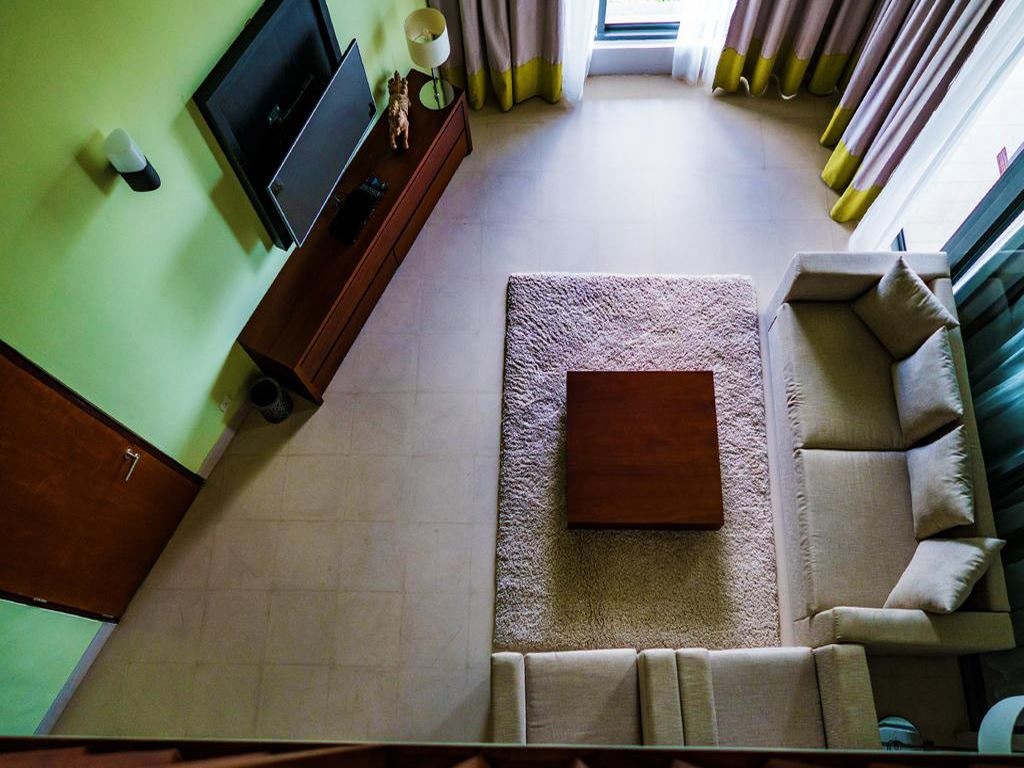 rooms-premium-deluxe-suite-room