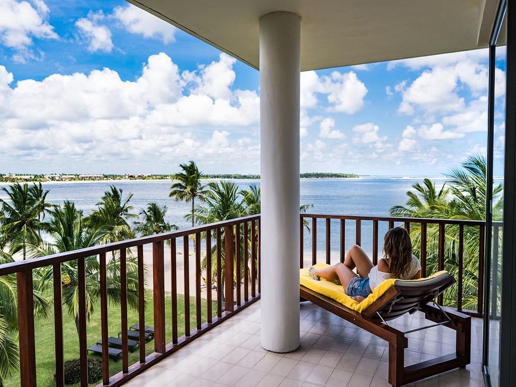 rooms-premium-deluxe-suite-room