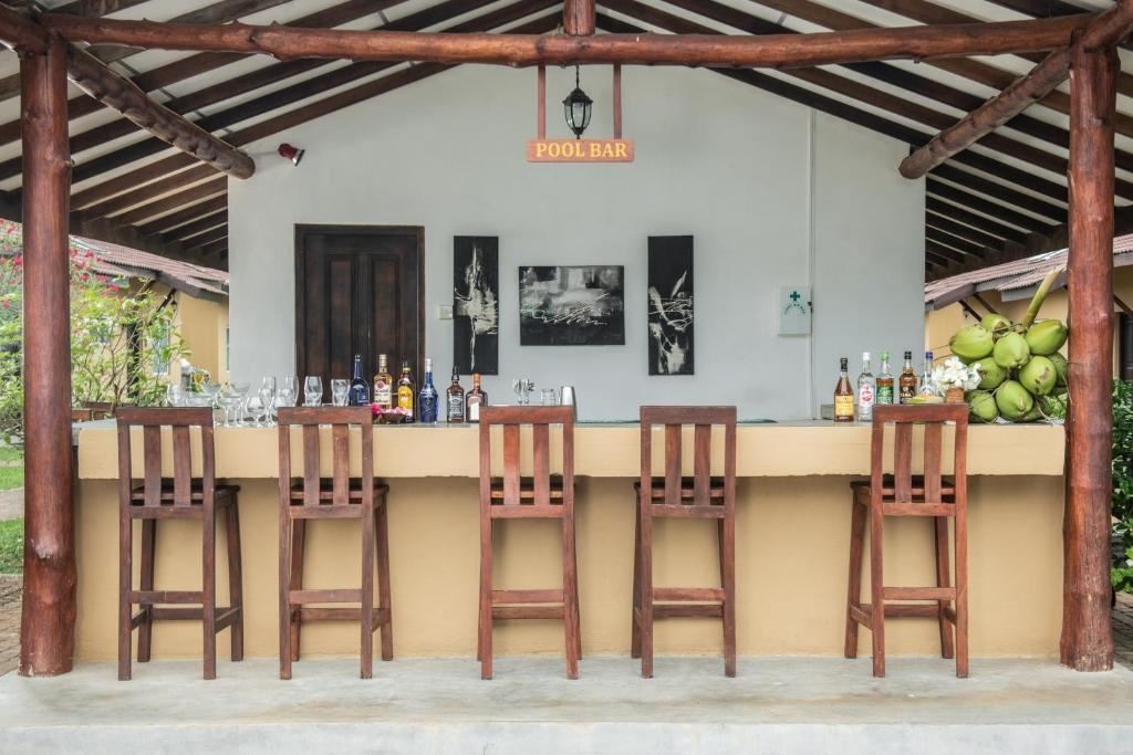 bars-the-kool-pool-bar