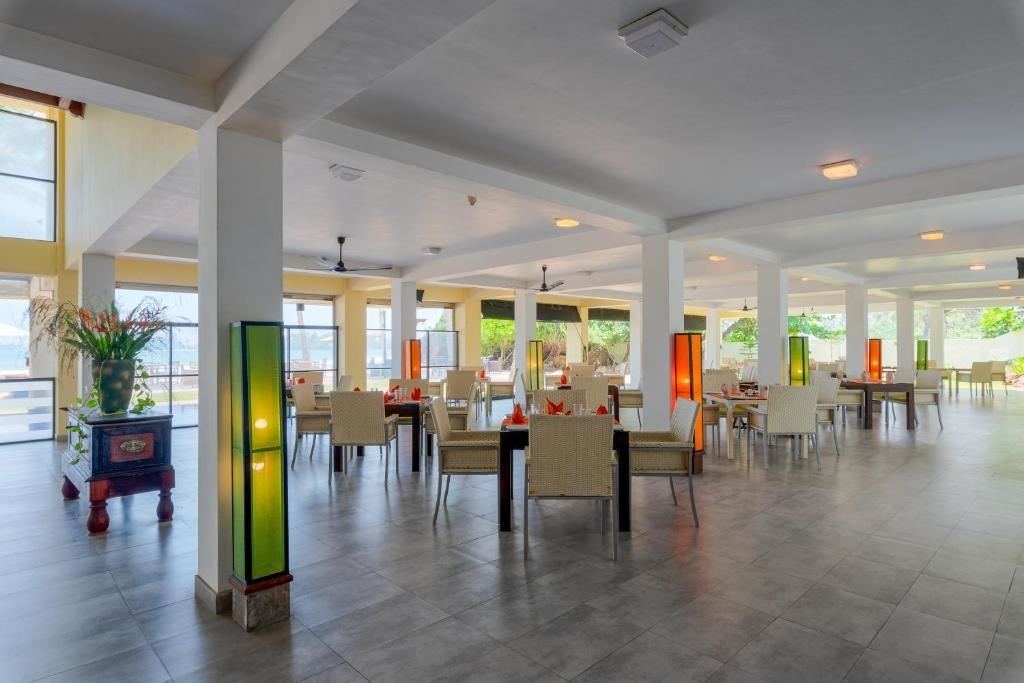 restaurants-restaurants