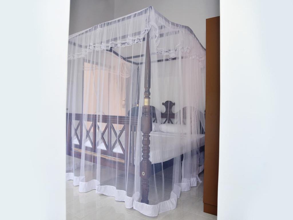 rooms-deluxe-room-ac-with-tv