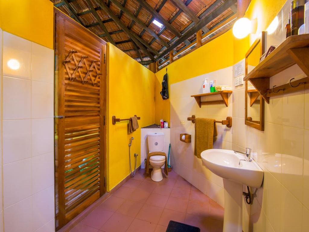 rooms-non-ac-suprior-double-room