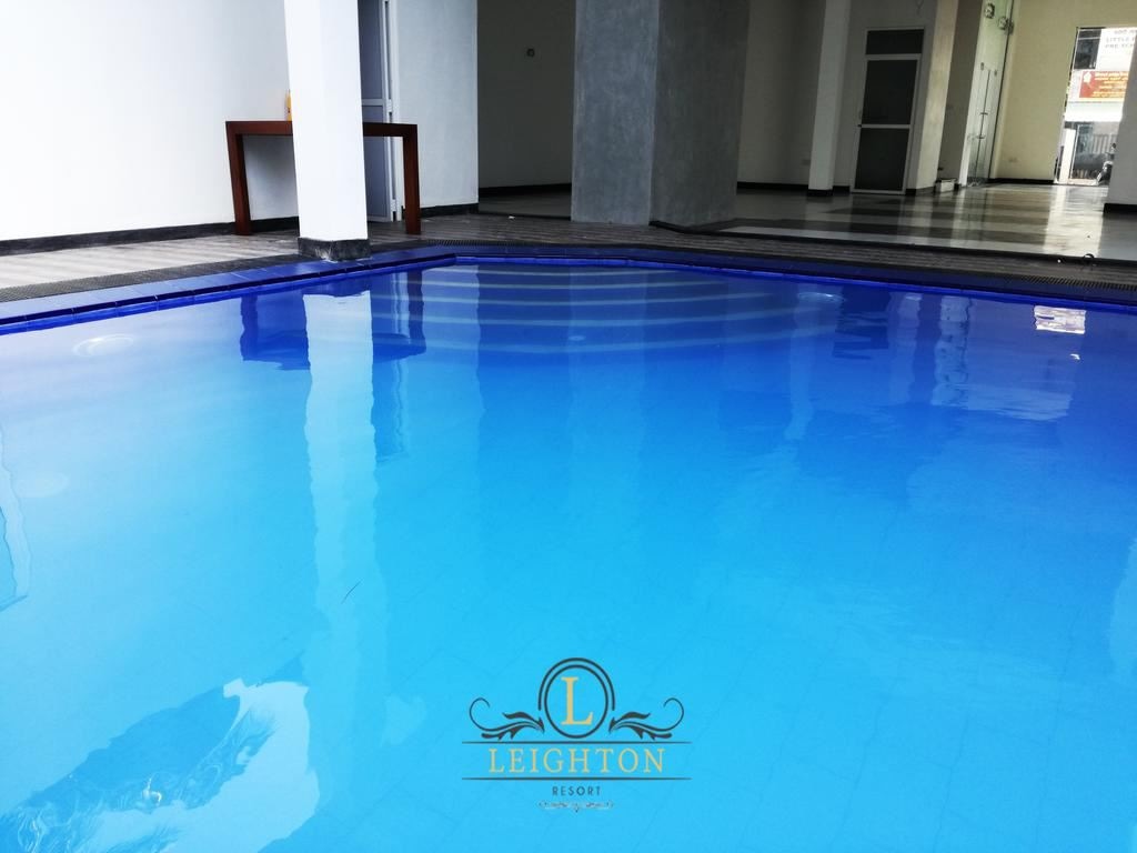 pools-outdoor--indoor-pool