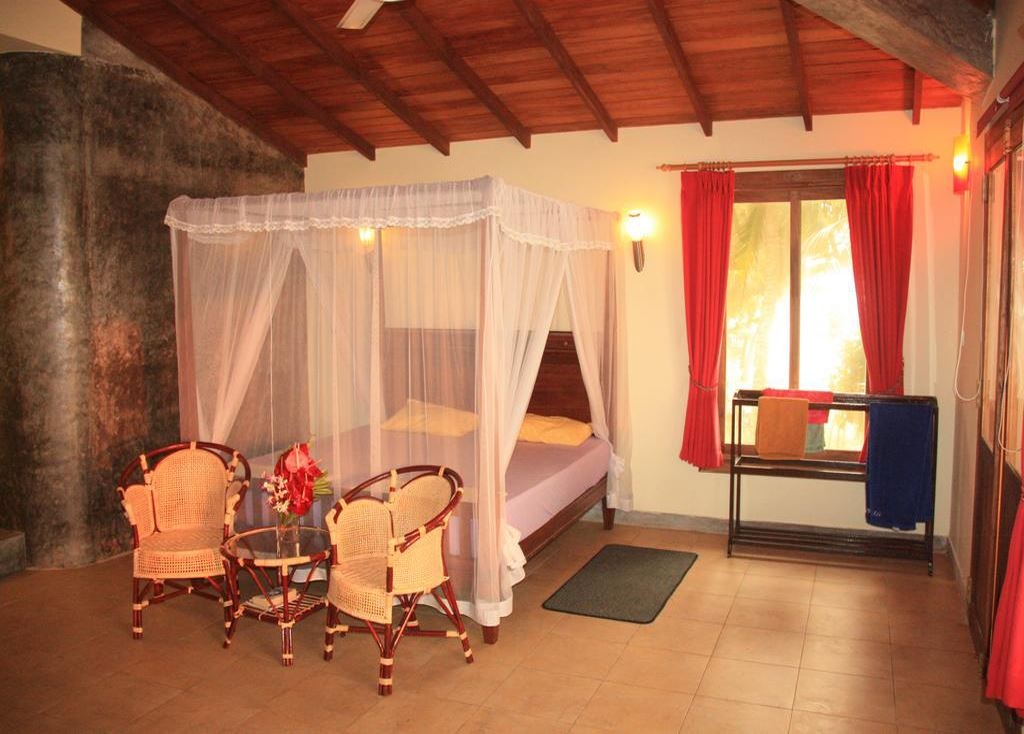 rooms-honeymoon-suite