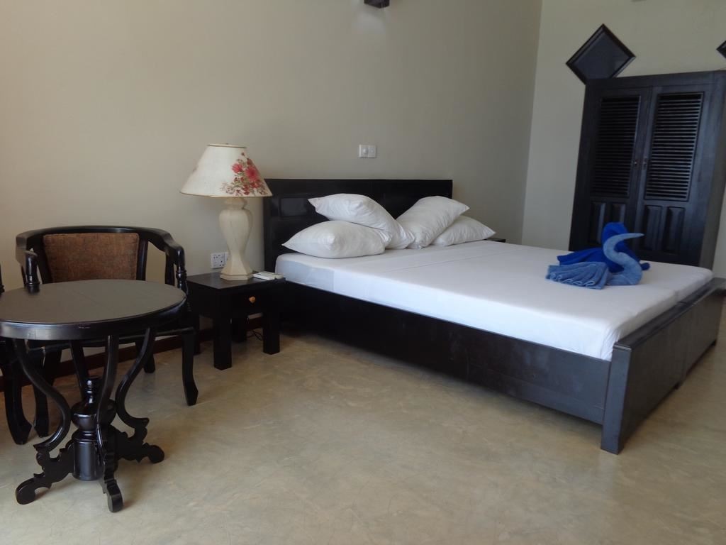 rooms-deluxe--double-room