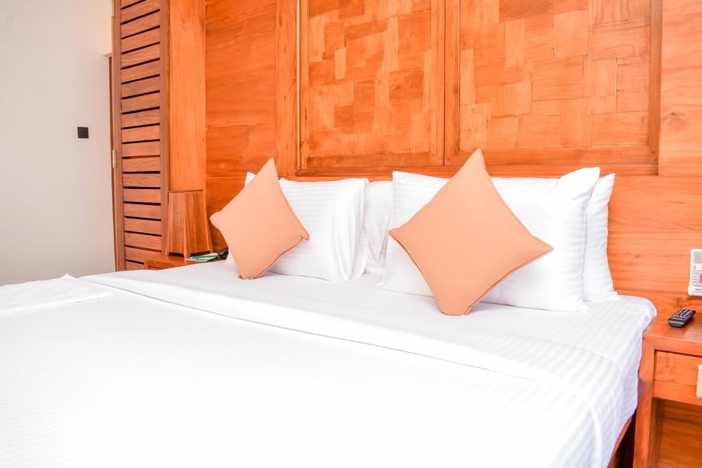 rooms-water-gate-deluxe-sea-view